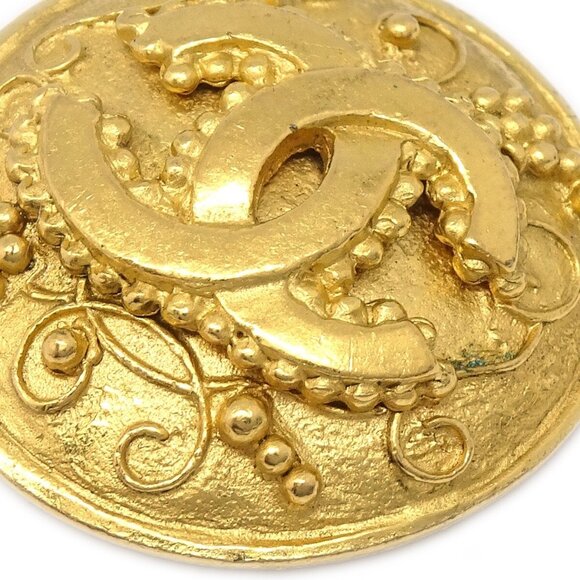 Chanel Button Earrings Clip-On Gold - Picture 3 of 4